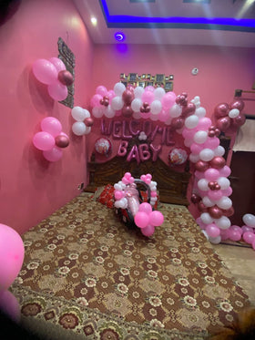 Welcome Baby Girl Decoration – Pink & White Balloon Arch with It's a Girl Foil