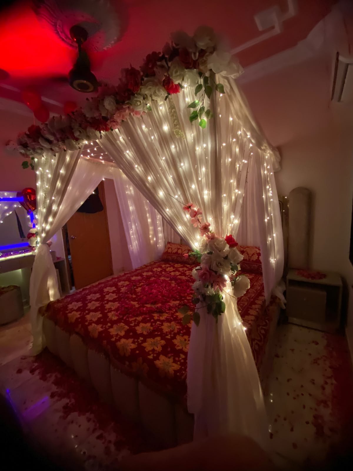 Red & White Wedding Room Decoration – Floral Arrangement - view 1