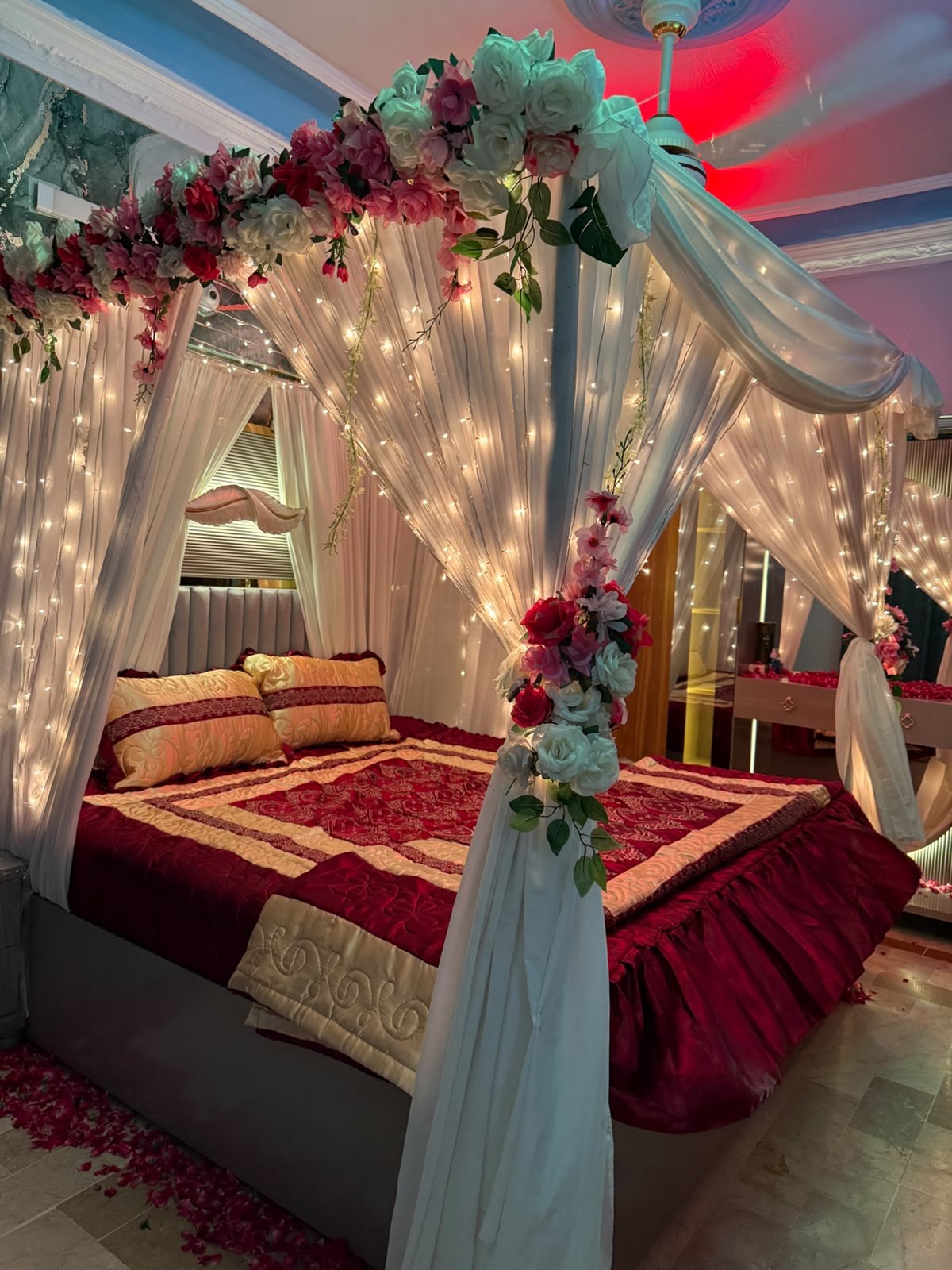 Romantic Red & White Wedding Room Decor Package - view 1