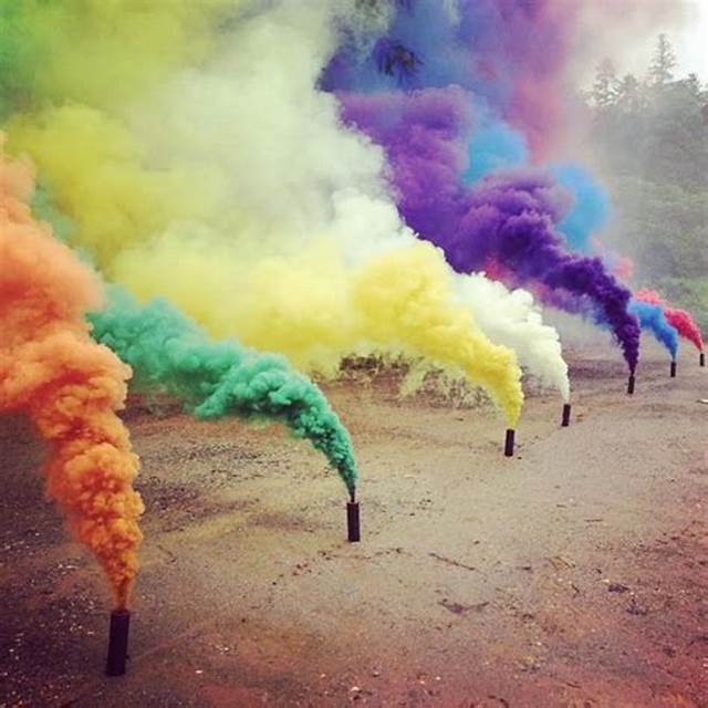Colour Smoke Bombs – Pack of 5