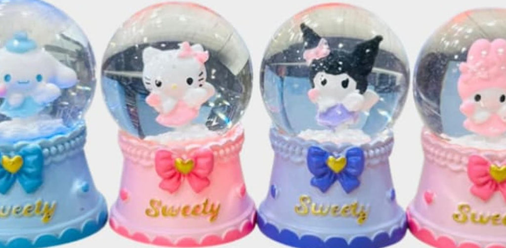 Character Snow Globe for Kids â Hello Kitty, Kur - alternate view 4