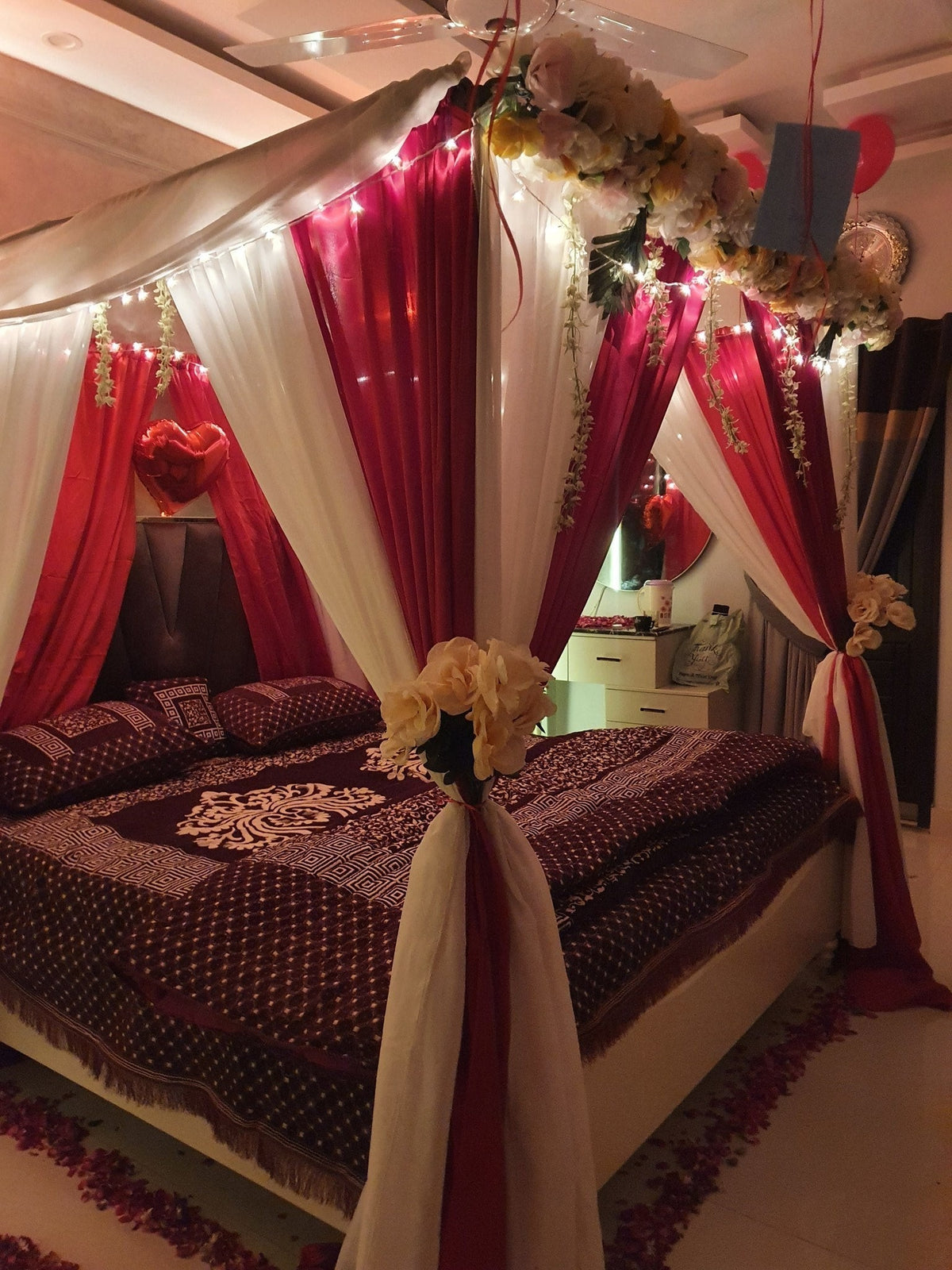 Elegant wedding room decoration Karachi romantic night setup – image 2