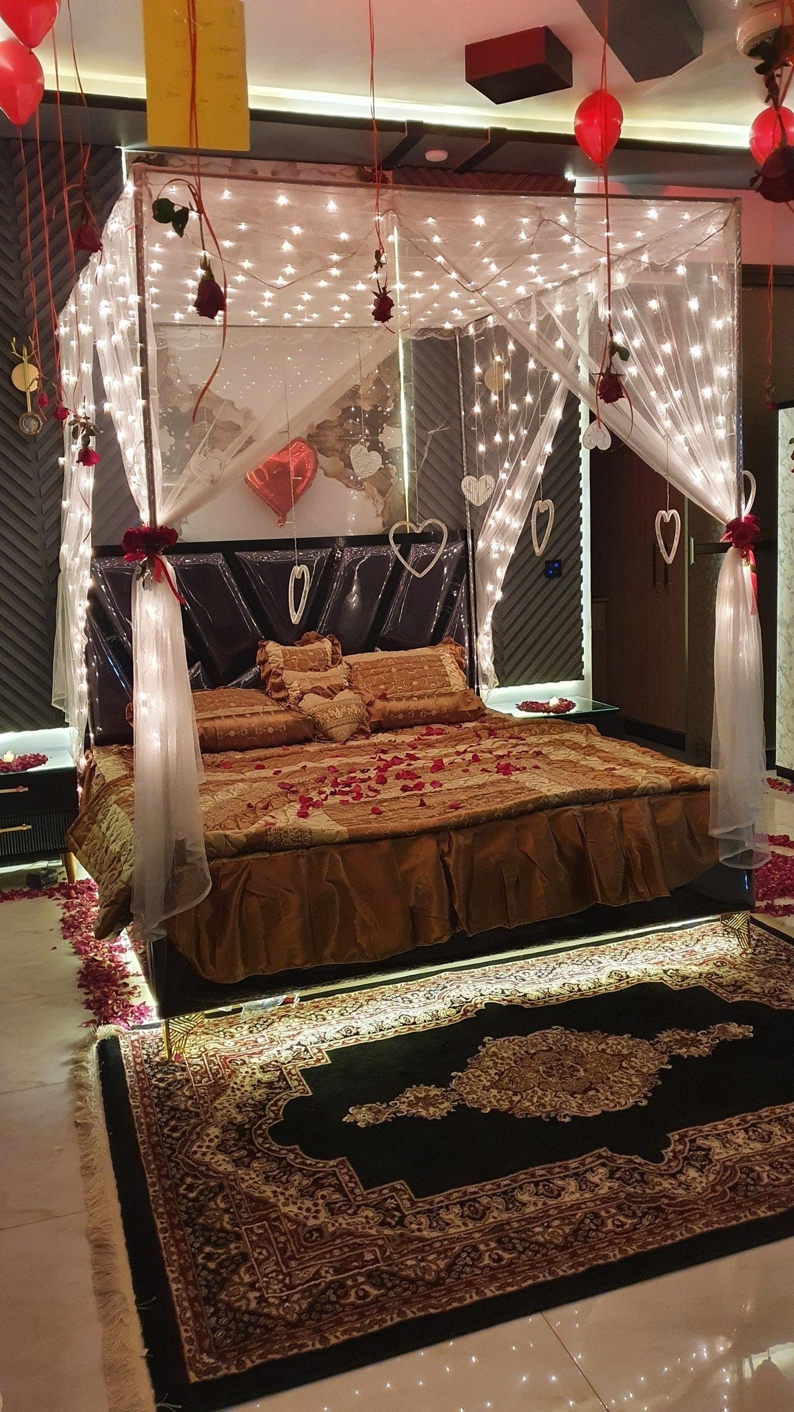 Hanging real flowers wedding room decor Karachi with white net and fairy lights – image 4