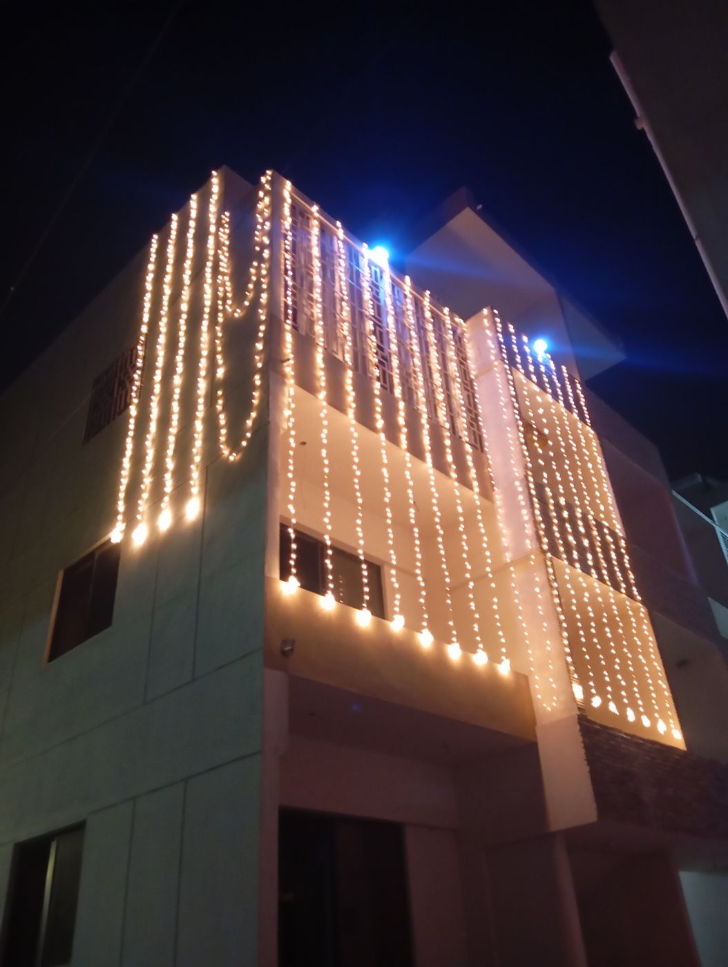 Shaadi ghar lighting Karachi warm white fairy lights – photo 2
