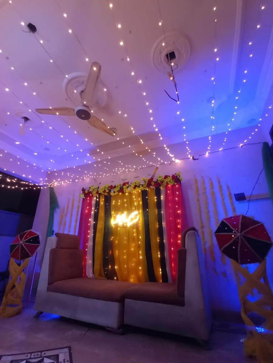 Mayun Decor with Roof Top Lights - alternate view 2