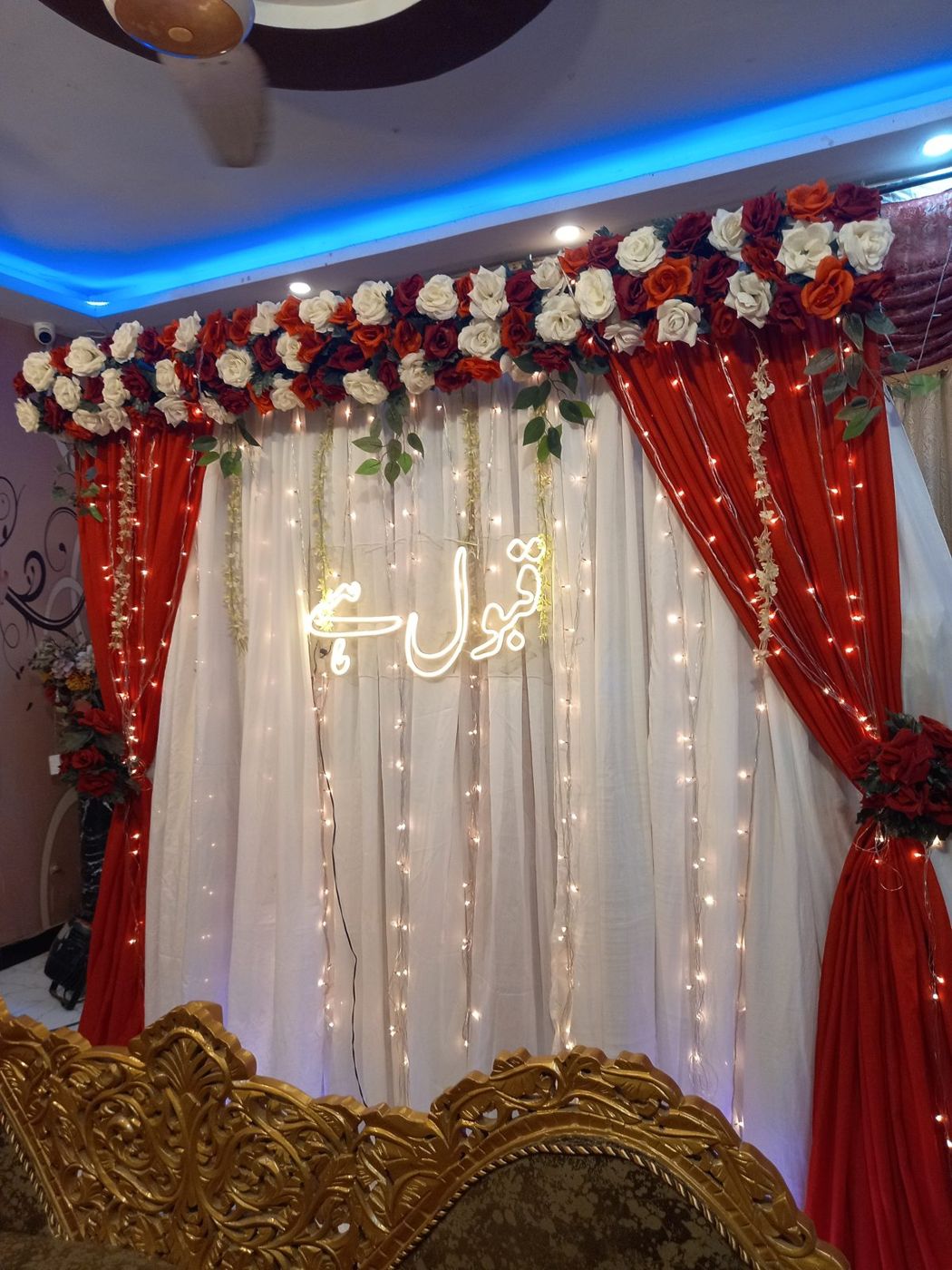Qabool Hai decor red white floral backdrop Karachi – photo 4