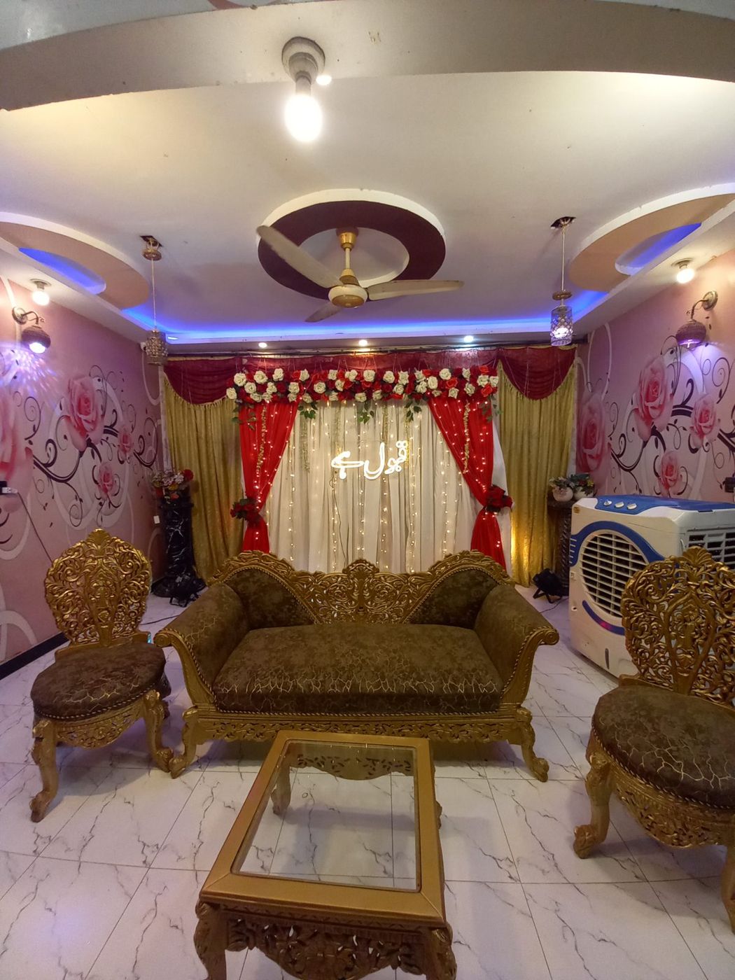 Qabool Hai decor red white floral backdrop Karachi – photo 5