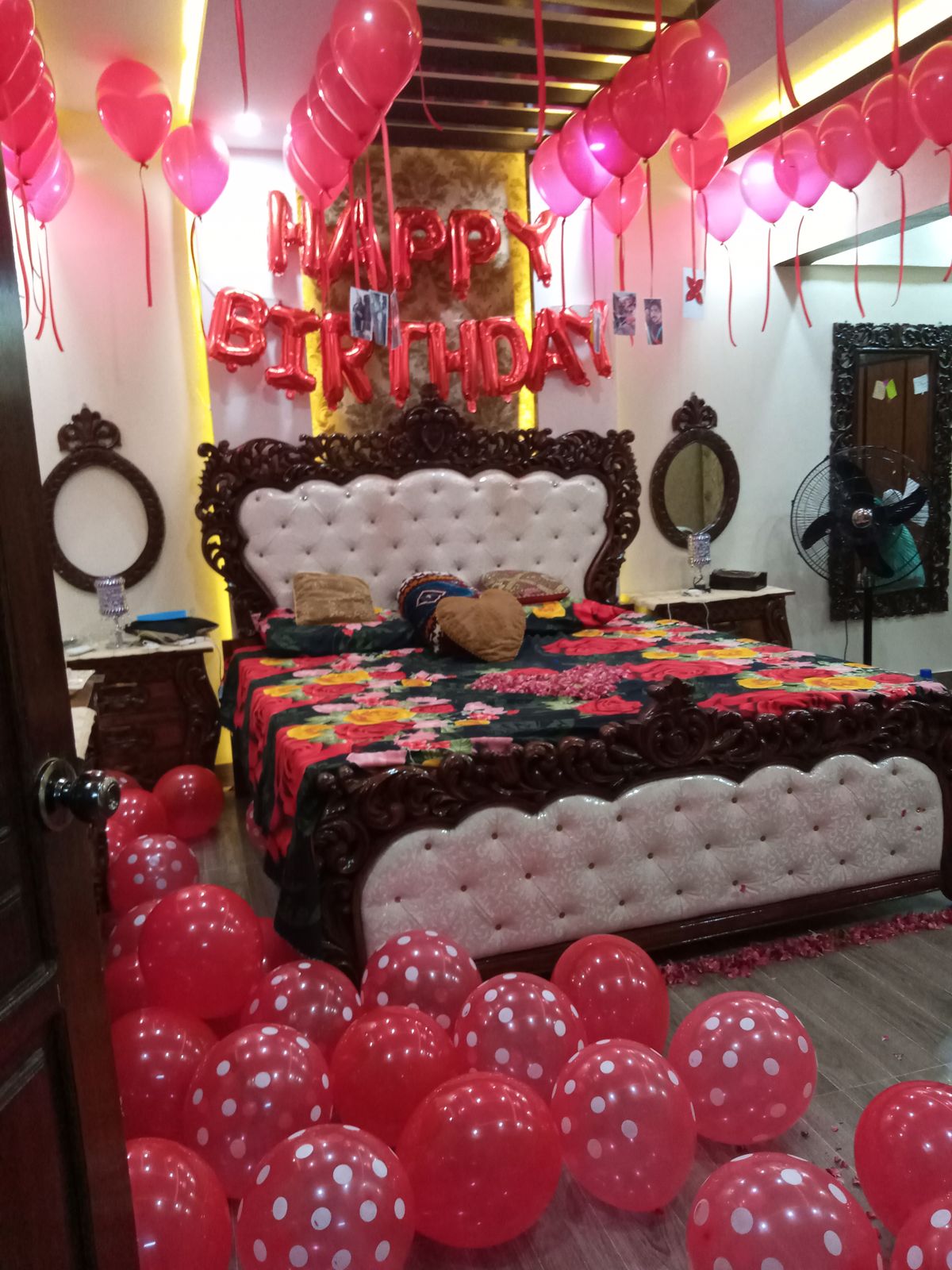 Red & Pink Birthday Room Decor – Ceiling Balloons with Happy Birthday Foil Letters