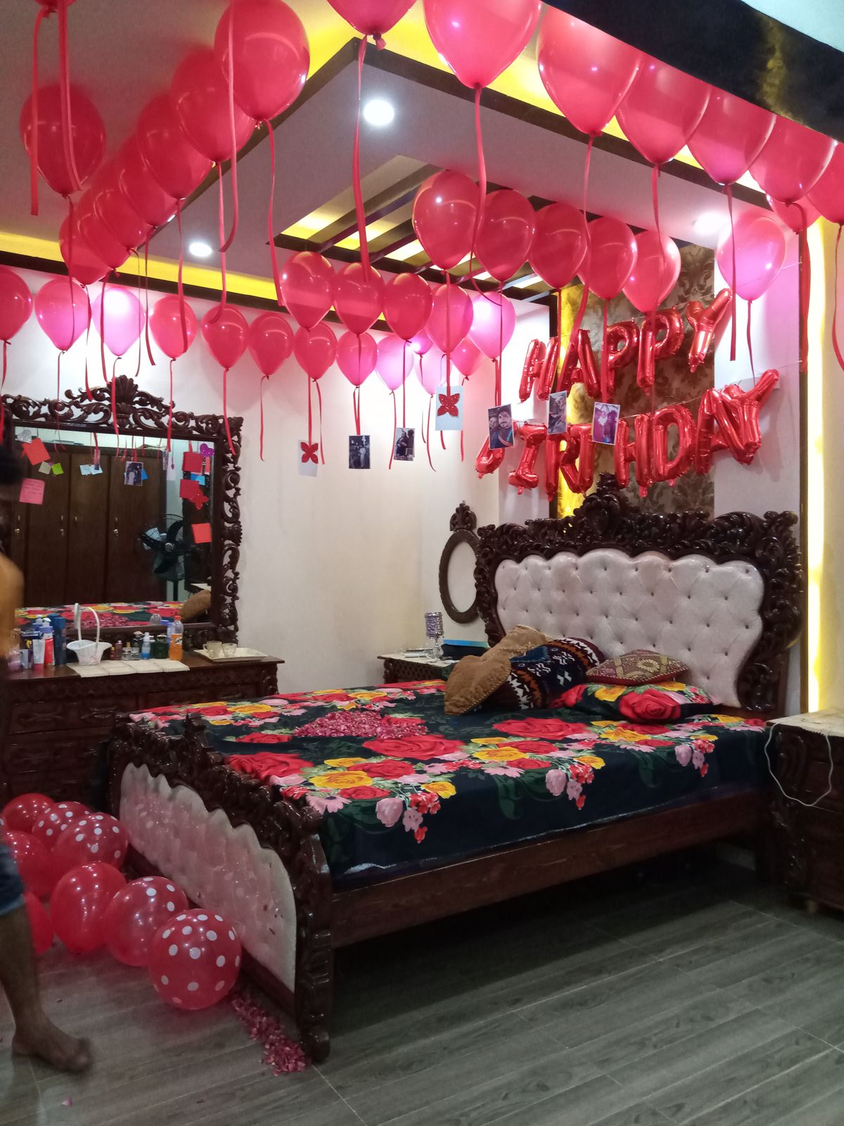 Red & Pink Birthday Room Decor – Ceiling Balloons with Happy Birthday Foil Letters