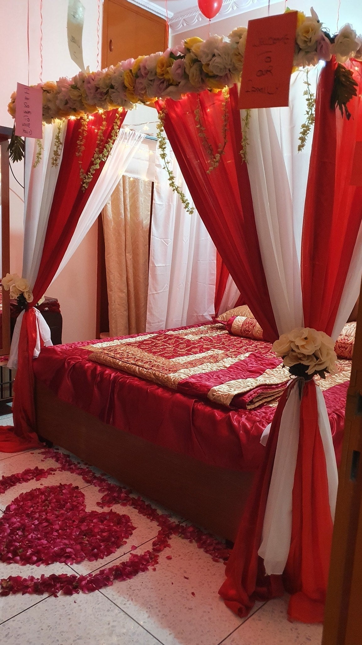 Red and white curtain wedding room decoration Karachi with artificial flowers – image 4