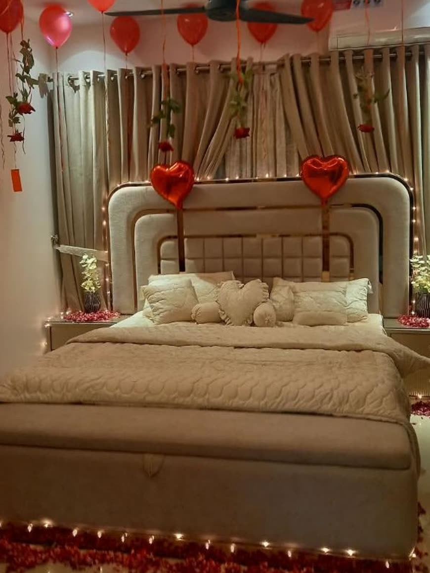 Simple Wedding Room Decor - alternate view 3