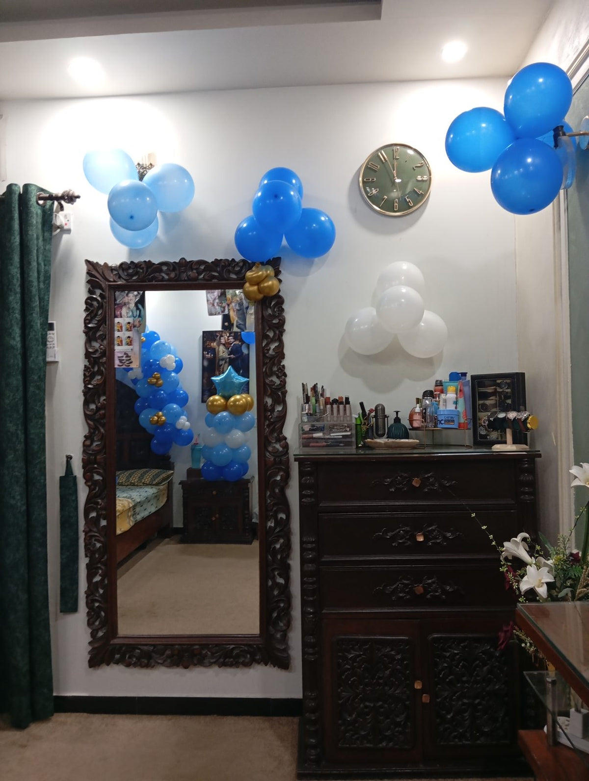 Welcome Baby Boy Room Decor – Blue Balloon Arch, Pillars & Baby Feet Door Decor